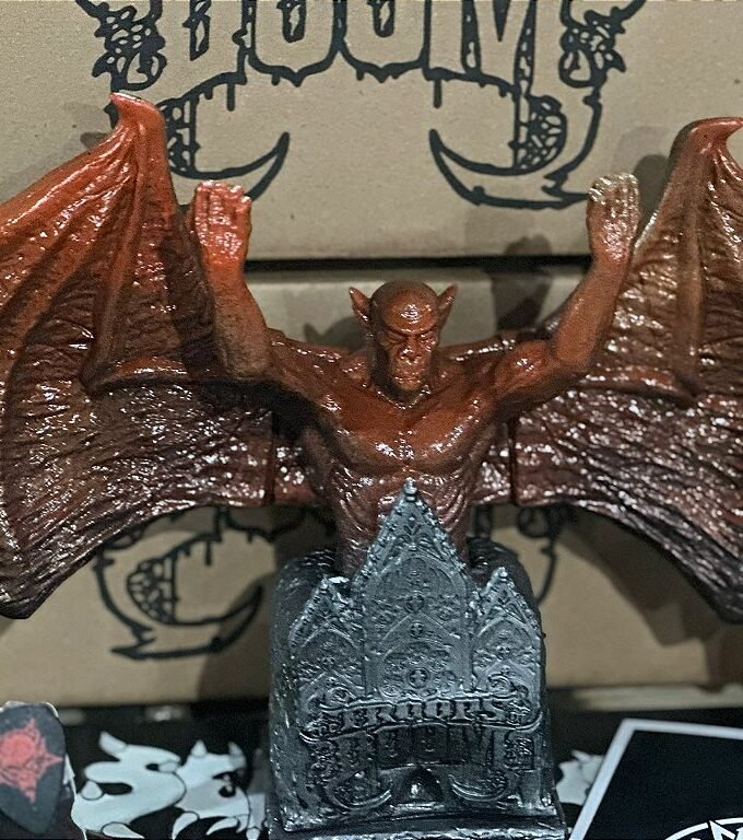 Capiroto - Versão Crua. Pintada por 7Dust