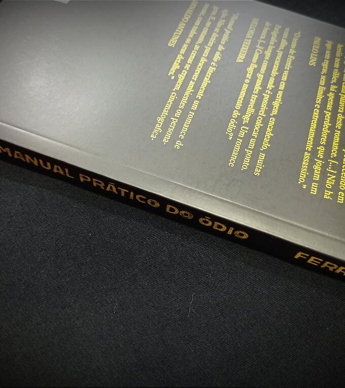 Livro - Manual Prático do Ódio - Ferréz
