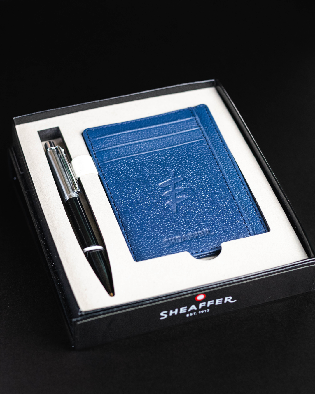 Porta-Cartões Azul + Esferográfica Sentinel Preta - Ferréz / Sheaffer (PRÉ-VENDA) - Imagem 2