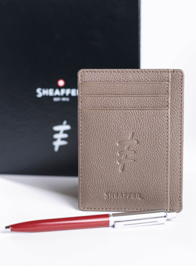 Porta-Cartões Bege + Esferográfica Sentinel Borgonha - Ferréz / Sheaffer (PRÉ-VENDA)