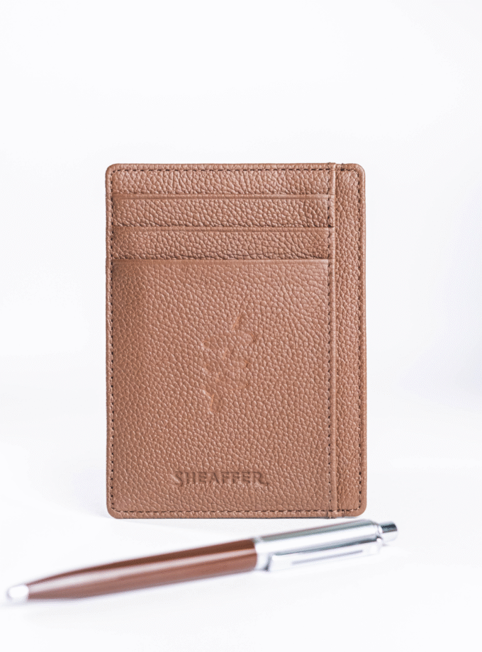 Porta-Cartões Marrom + Esferográfica Sentinela Marrom-Café - Ferréz / Sheaffer (PRÉ-VENDA)