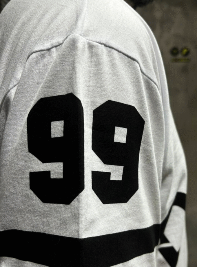 Camiseta Clássica - Branca