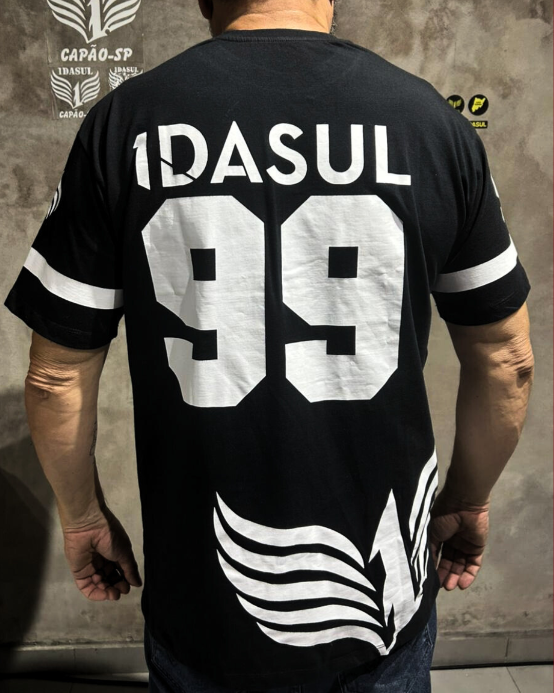 Camiseta Clássica - Preta - Imagem 2